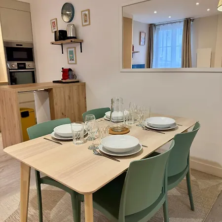 Apartment 1min Rer A - T2 Renove & Equipe - 20min Paris