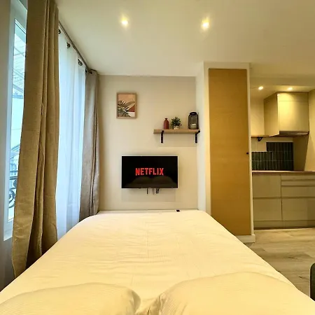 1min Rer A - T2 Renove & Equipe - 20min Paris Apartment *